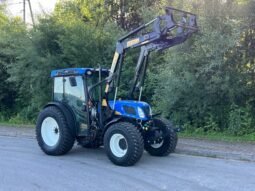 New Holland T4050F